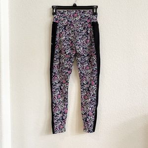 Victoria Secret Pink Black Floral Ultimate‎ Leggings Workout Athleisure X Small